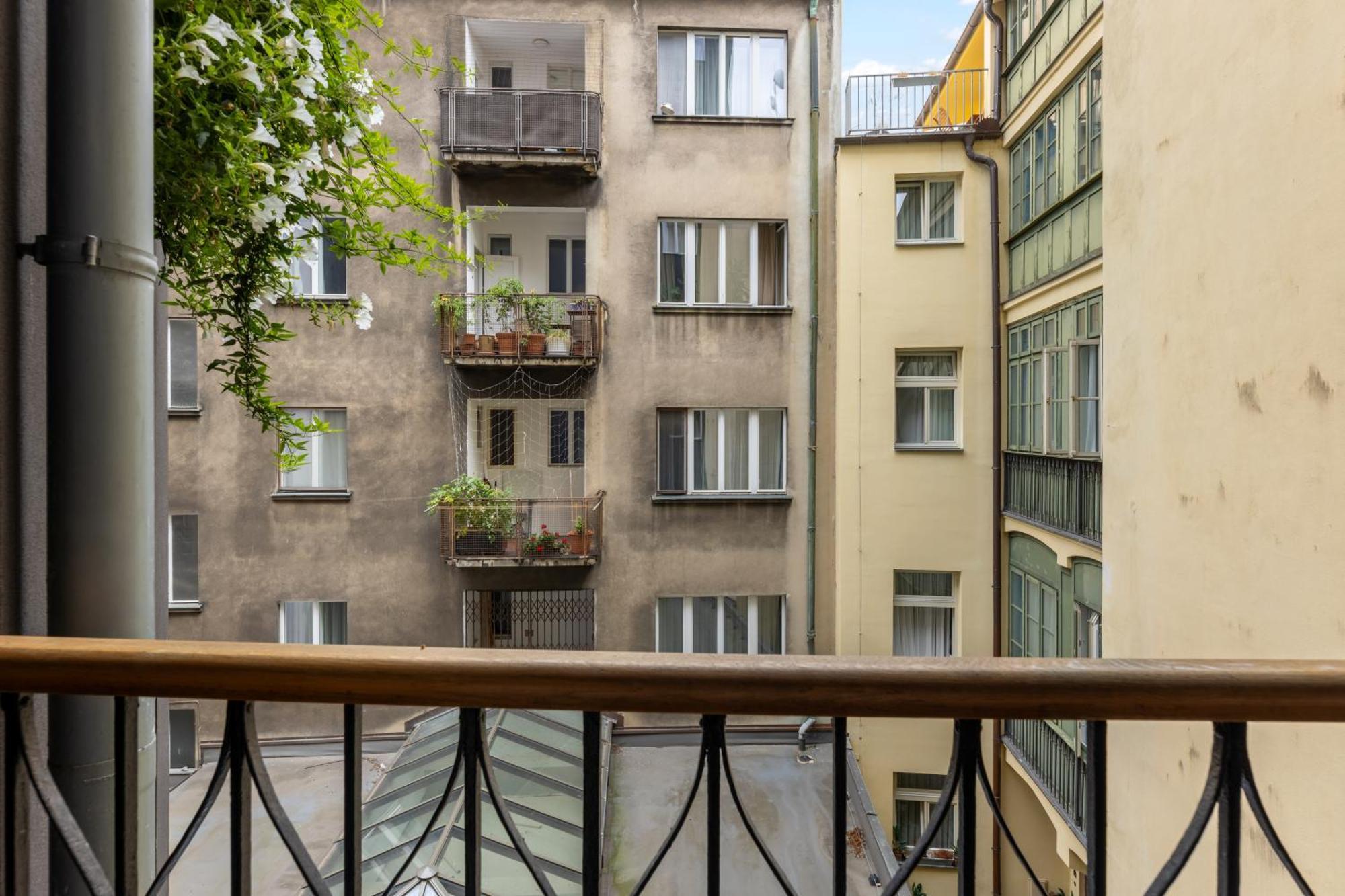 Numa I Republika Rooms & Apartments Praga Esterno foto